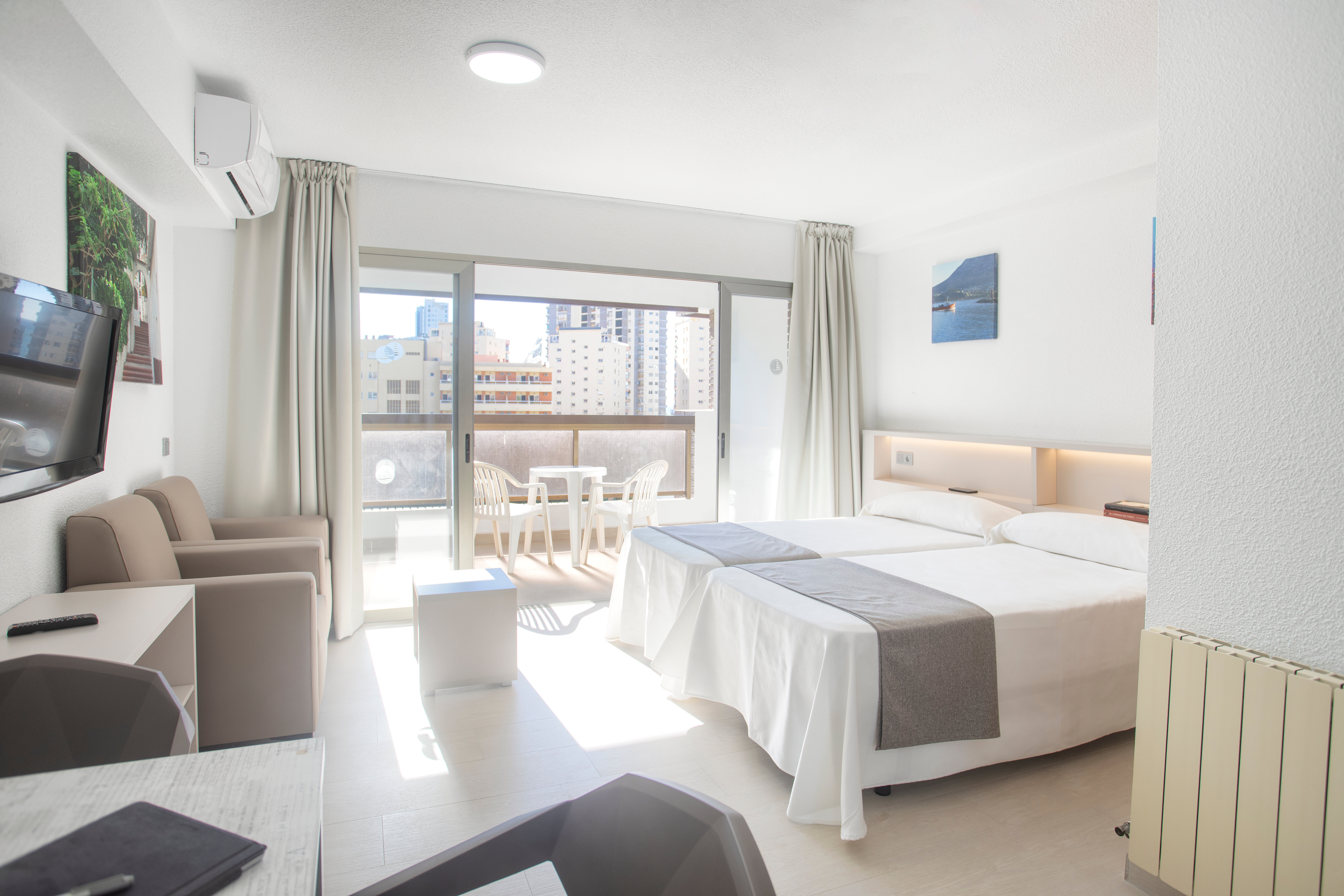 Фото Aparthotel Bcl Levante Club