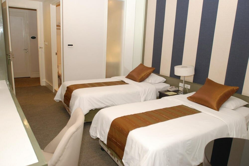 Фото Aphrodite Inn Bangkok