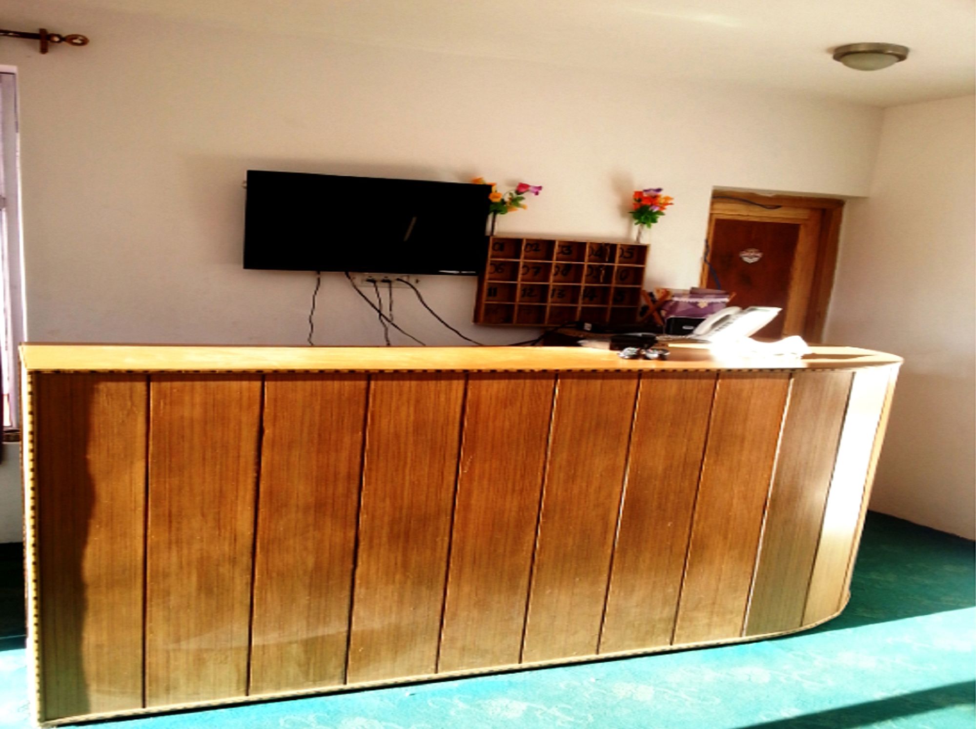 Фото Beyond Stay - Hotel kanika Himalayan View