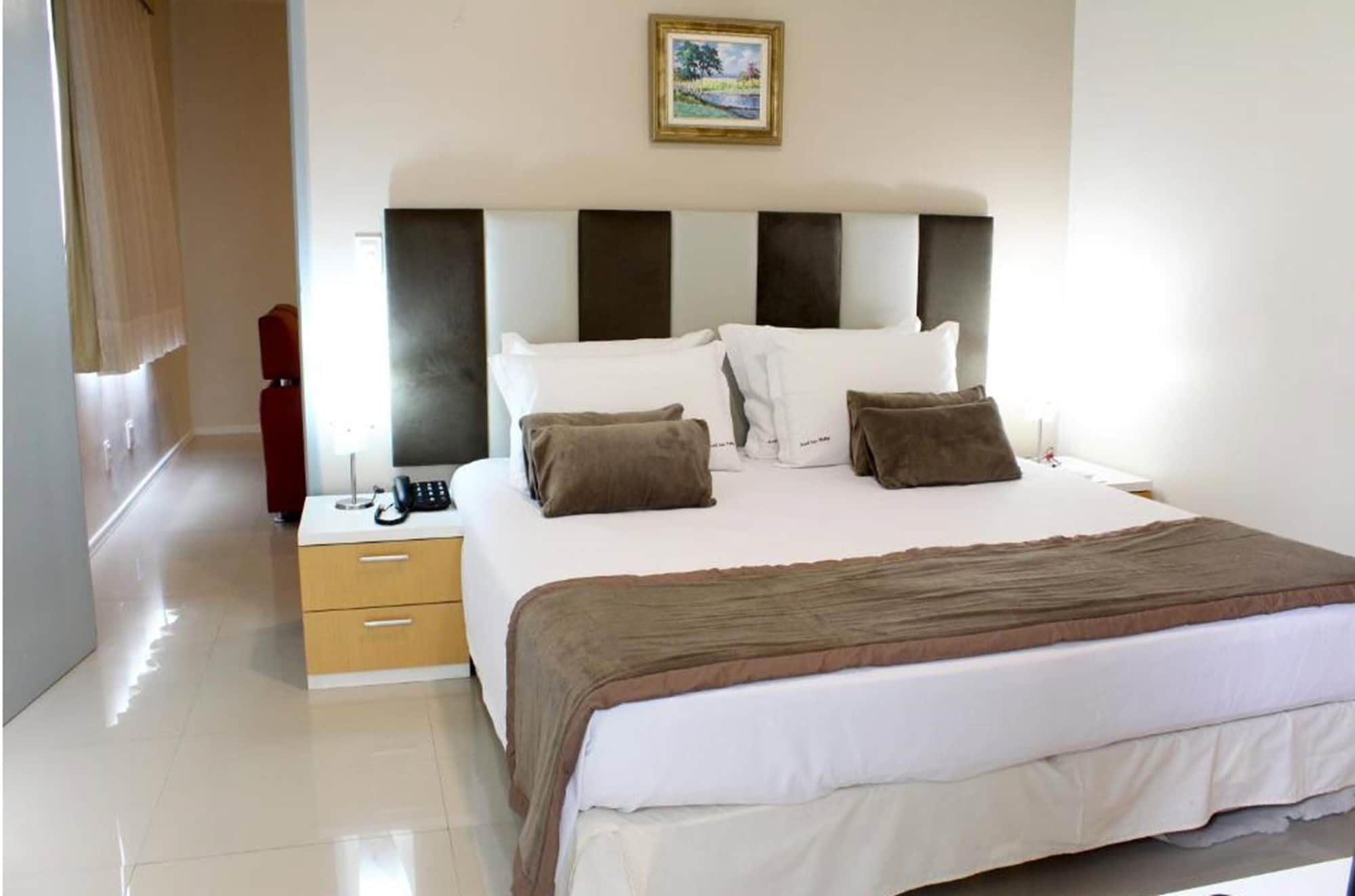 Фото San Phillip Flat Hotel