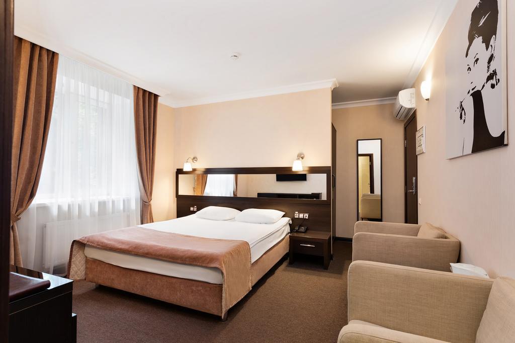 Фото отеля 2