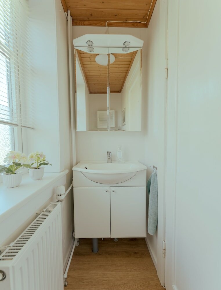 Фото Lovely 4-Br House Sea View Nature