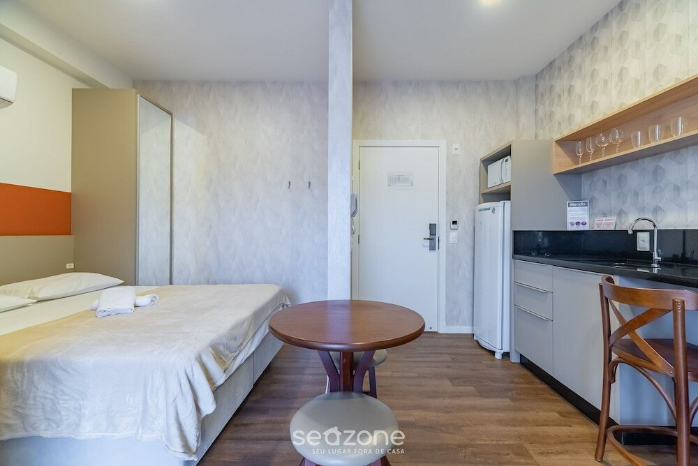 Фото Vec Lindos Studios