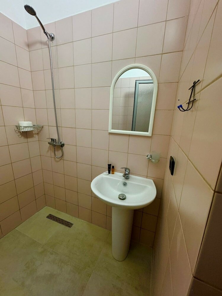 Фото Hotel Drita's