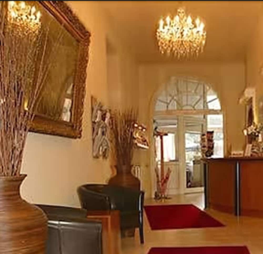 Фото Hotel Schweizer Hof