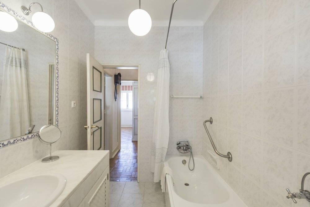 Фото Rustic Seaview Apartment in Cascais