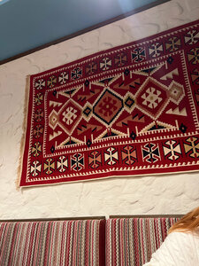 Starik Khinkalych (Nikitinskaya Street, 42), cafetería
