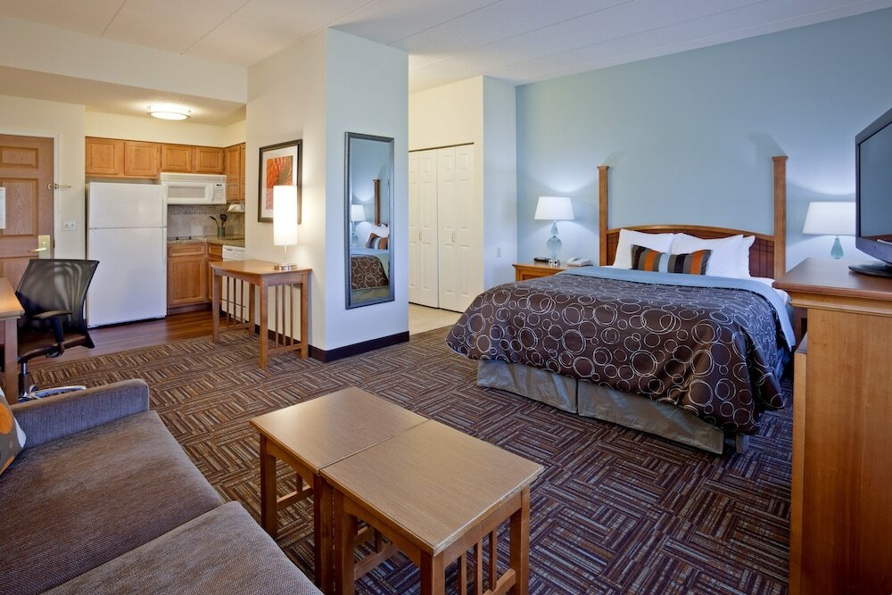 Фото Candlewood Suites Eagan Arpt South - Mall Area, an Ihg Hotel