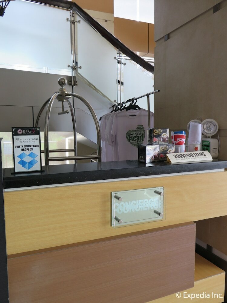 Фото Big 8 Corporate Hotel