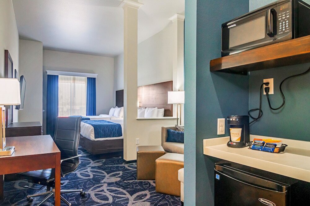 Фото Comfort Inn & Suites Oklahoma City South I-35