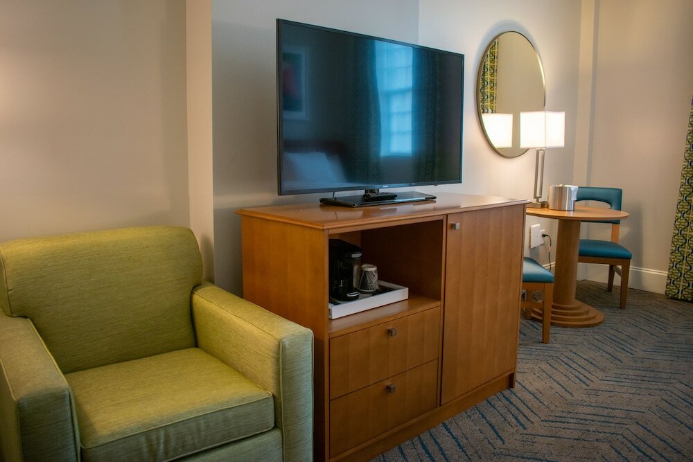 Фото Oasis Resort Gulfport