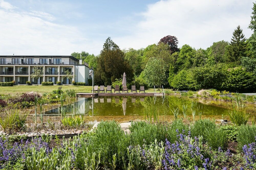 Фото Schlossgut Gross Schwansee