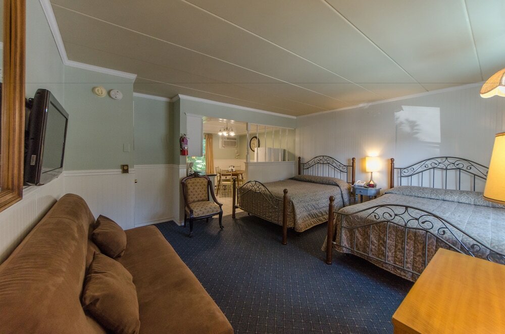 Фото Hyland Motor Inn