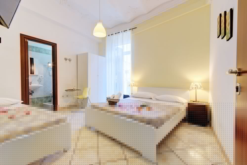 Фото In the Center Guesthouse