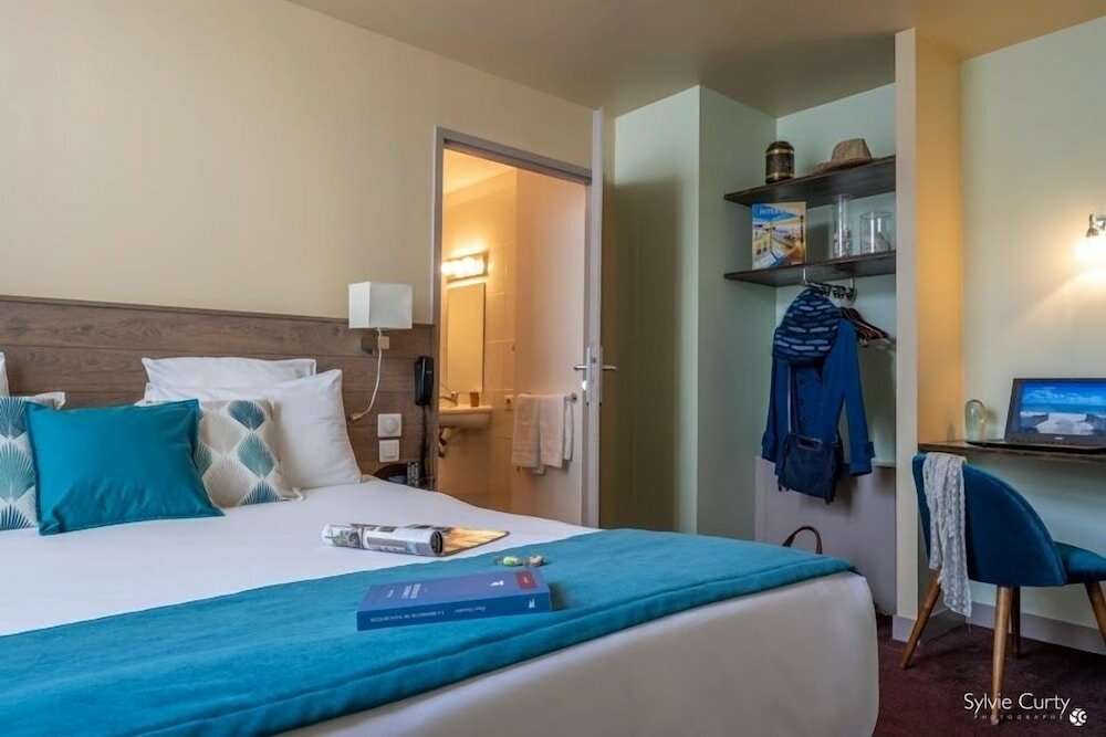 Фото Accostage Hotel