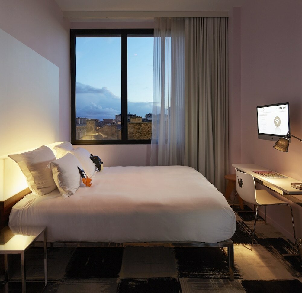 Фото Mama Shelter