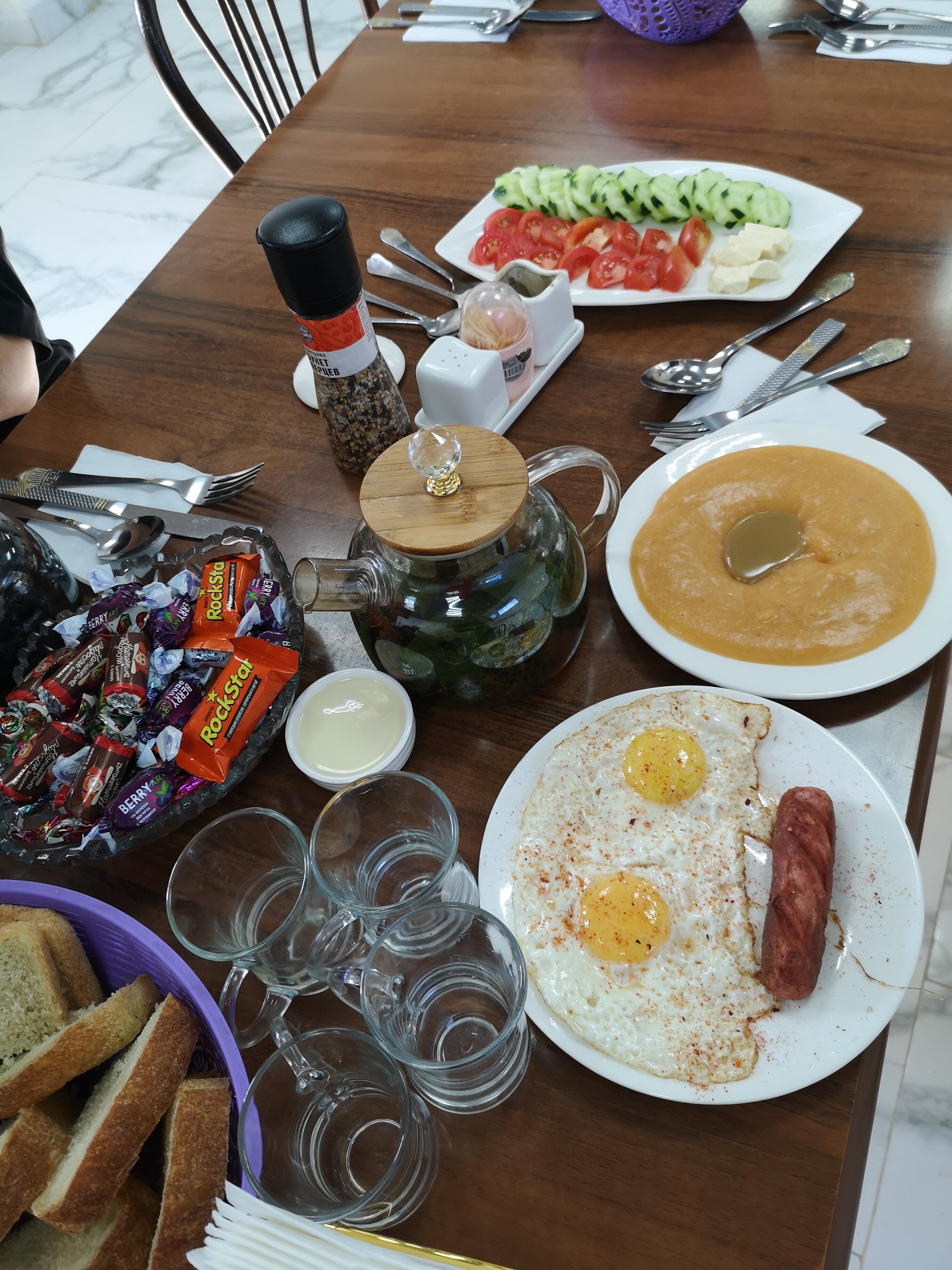 Фото У Магомеда