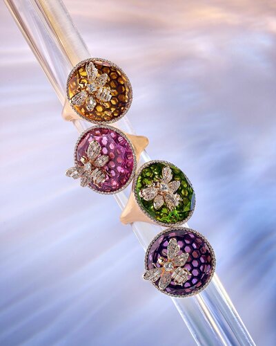 Bee Goddess Fotoğraf 2