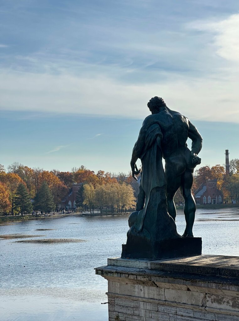 Genre sculpture Геркулес Фарнезский, Pushkin, photo