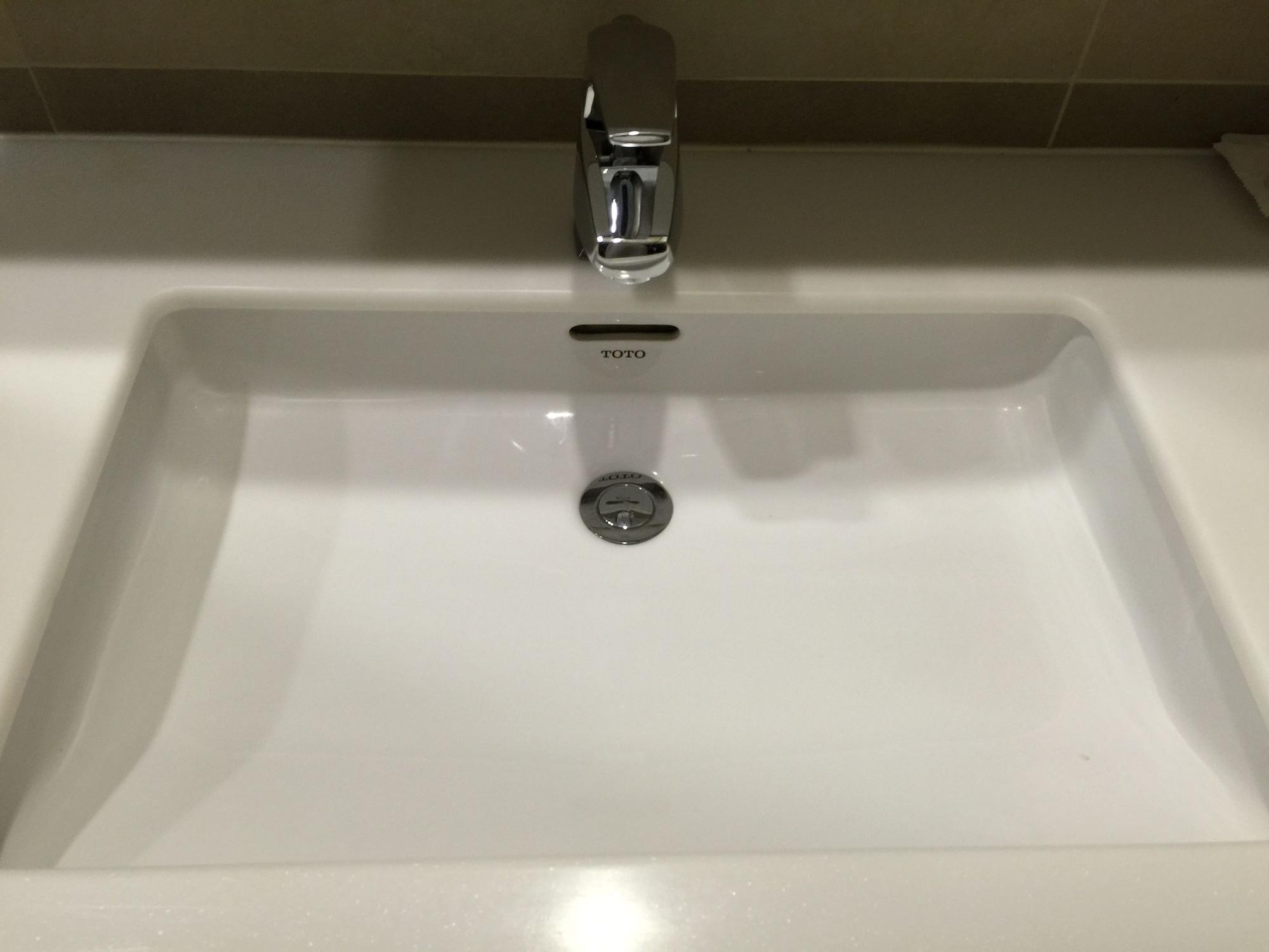 Фото Bluesky Serviced Apartment Airport Plaza