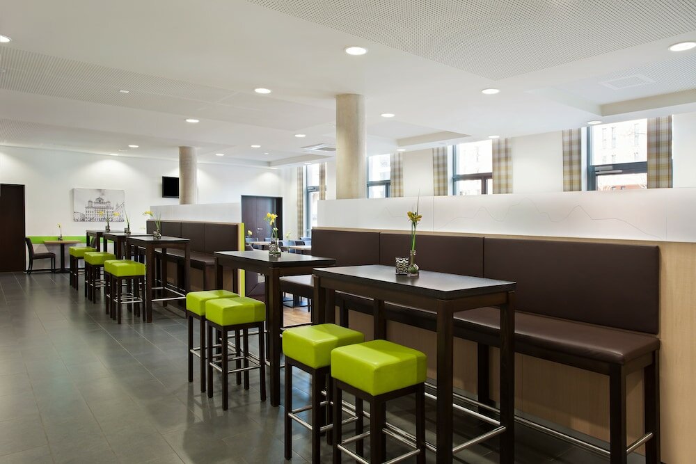 Фото Holiday Inn Express Augsburg, an Ihg Hotel