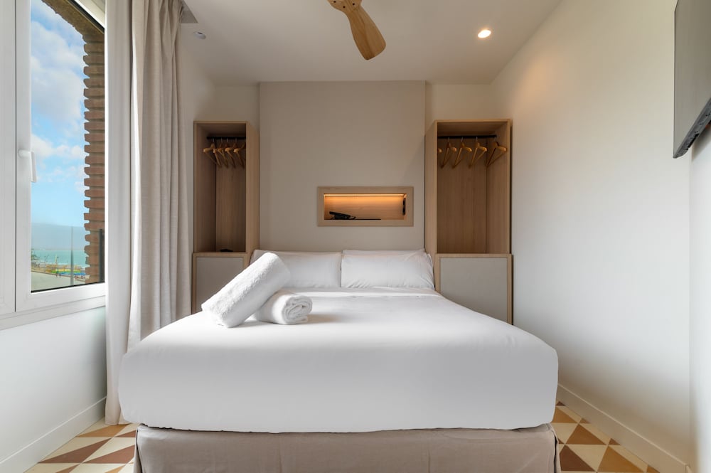 Фото Akquaaa Boutique Hotel