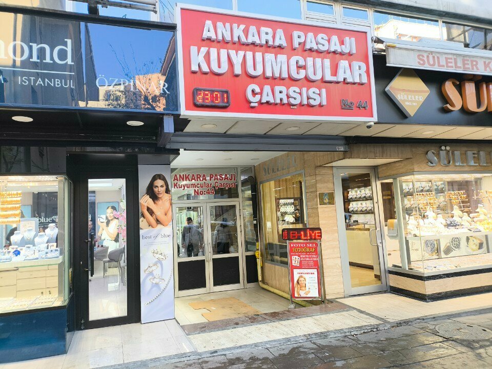 Precious stones Gumuscu Mehmet Agdur, Ankara, photo