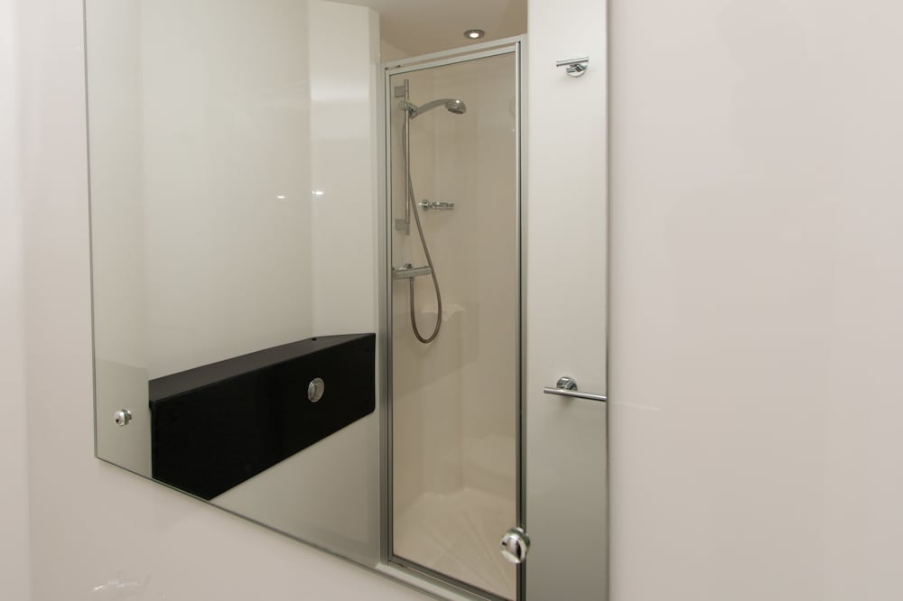 Фото Destiny Student - Shrubhill