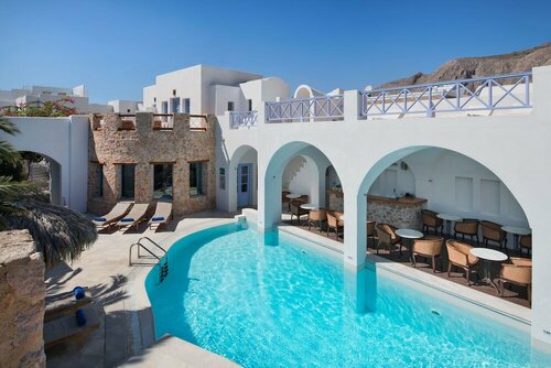 Внешний вид отеля Meltemi Suites в Муниципальной единице Фирах, фото 1