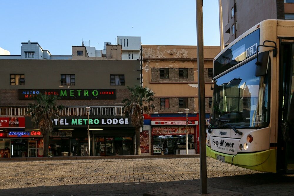 Фото Metro Hotel Marine Parade