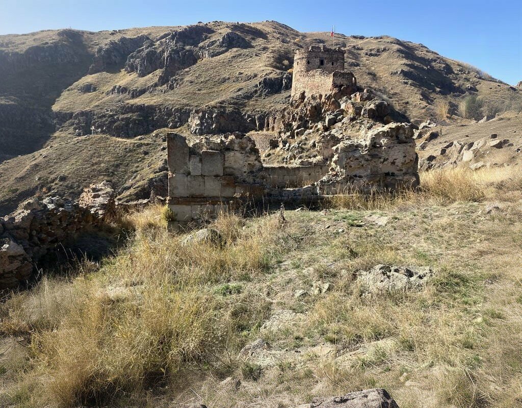 Landmark, attraction Devil's Castle, Cildir, photo