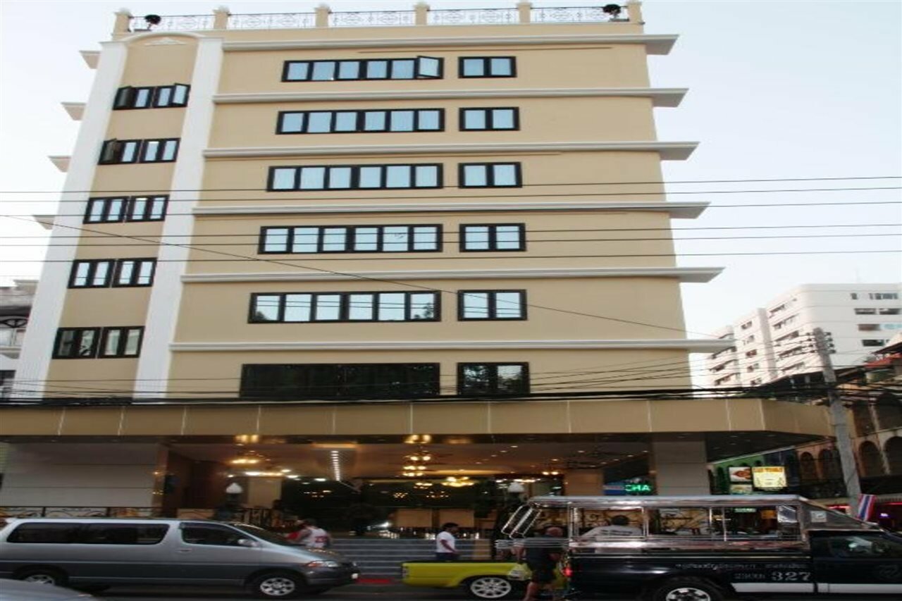 Фото The Grand Lodge Pattaya