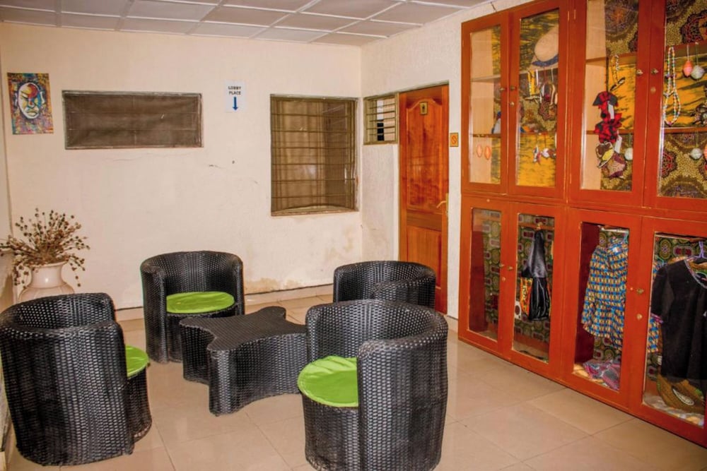 Фото Good News Guesthouse