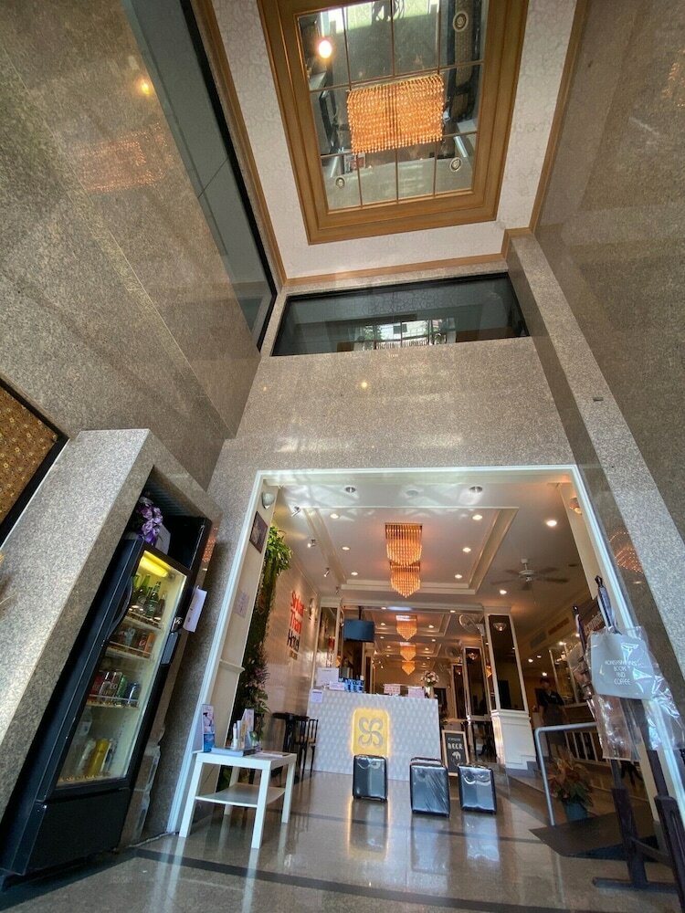 Фото Sinkiat Thani Hotel