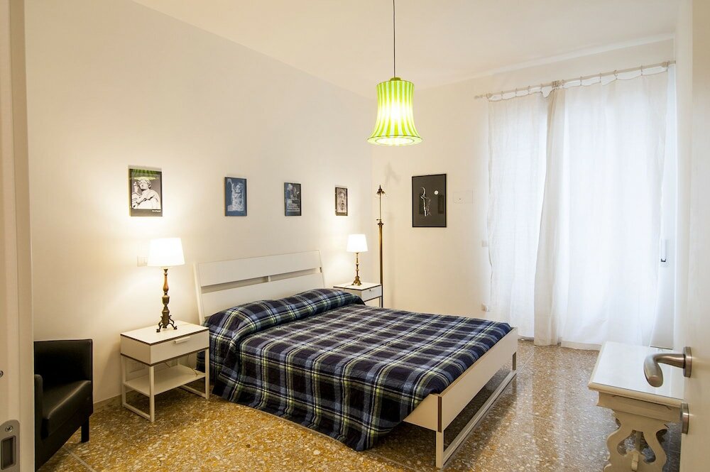 Фото San Pietro Bright Apartment