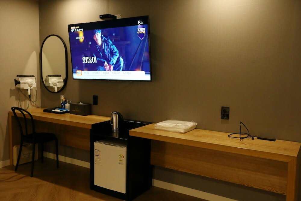 Фото Forest 701 Hotel