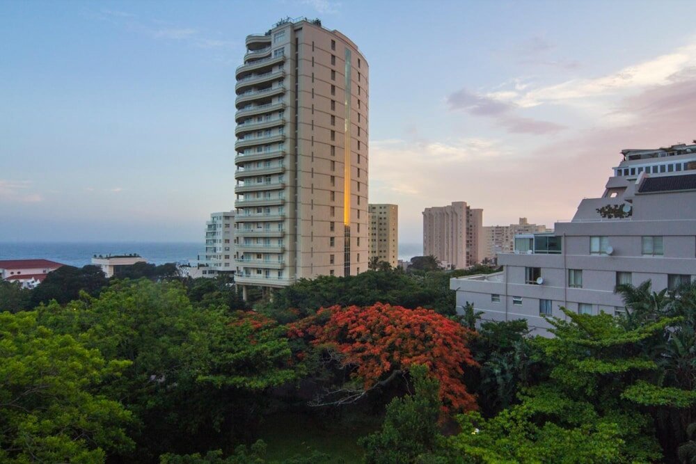 Фото 203 Oyster Quays