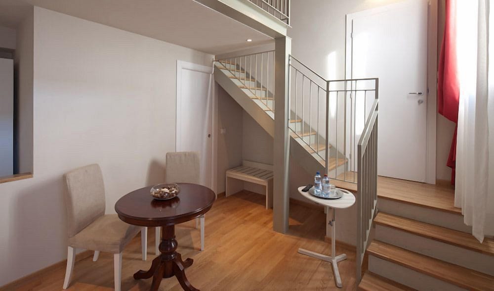 Фото Honey Rooms Ferrara