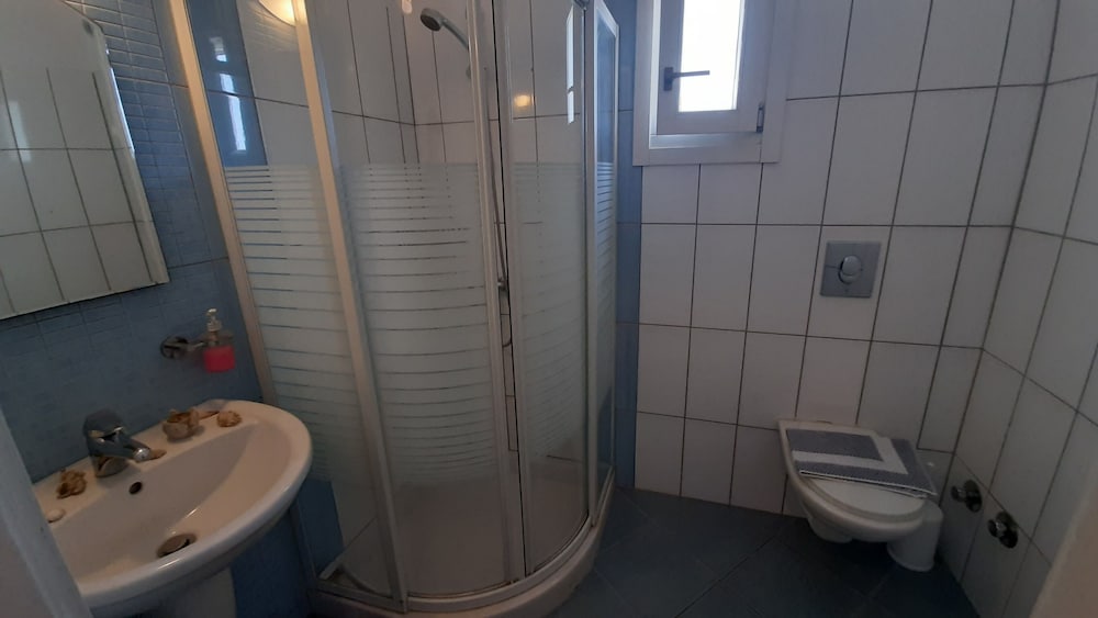 Фото Agia Anna Hotel