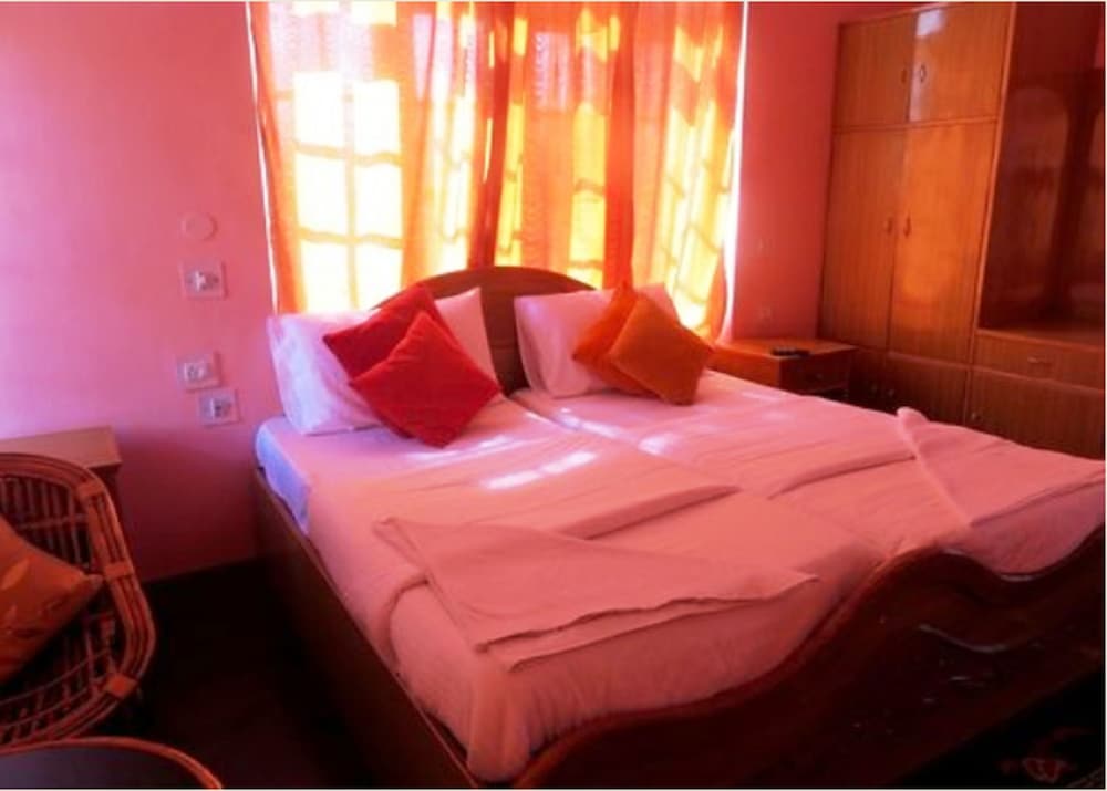 Фото Tih Hotel Maryul