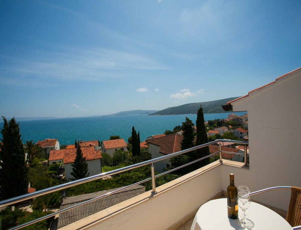 Фото Apartments Kairos