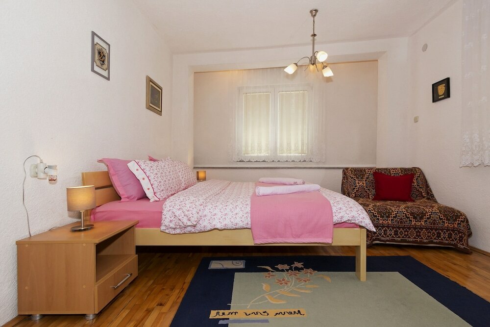 Фото Bogdanovski Studios & Guest Rooms