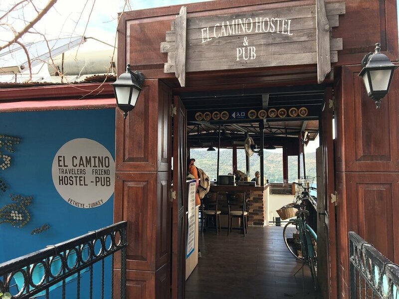 Хостел El Camino Hostel & Pub в Фетхие