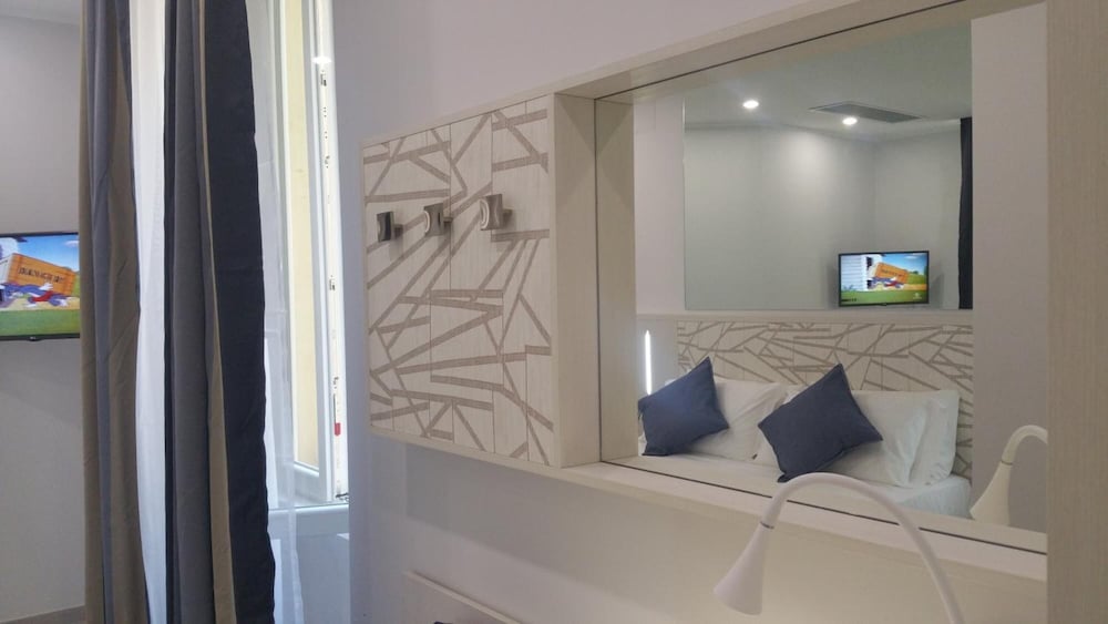 Фото Merulana Holidays