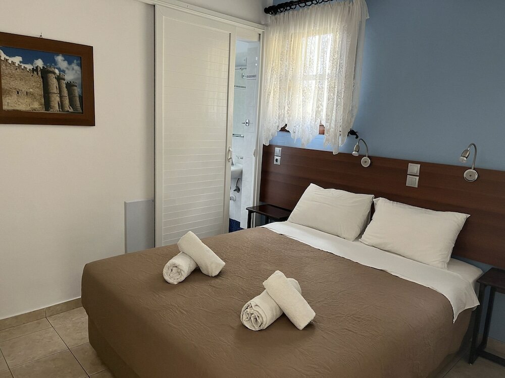 Фото Eleni Rooms