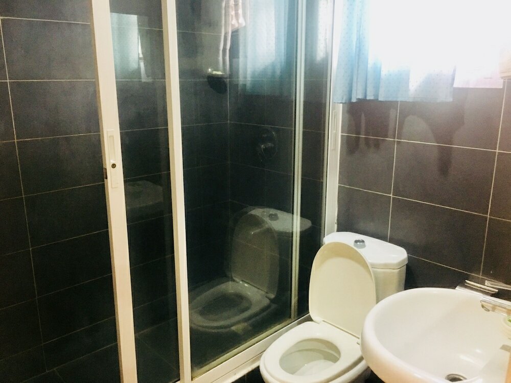 Фото Hillside Gardens