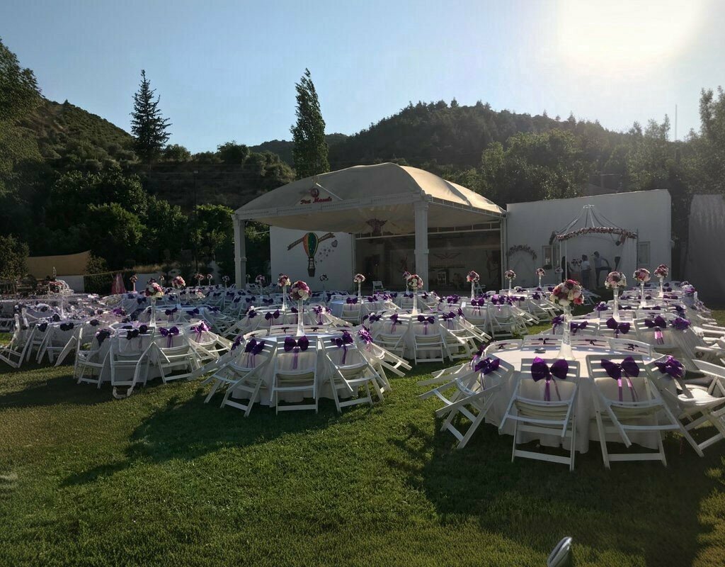 Bridal salon Fairy Tale Country Garden, Salihli, photo