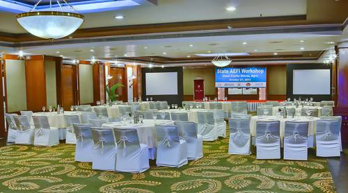 Фото Hotel Clarks Shiraz