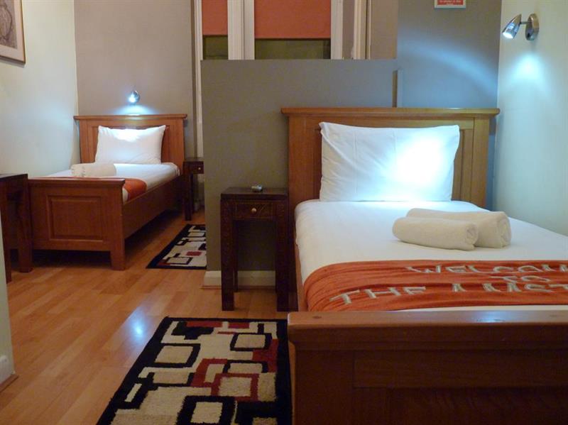 Фото Amsterdam Hotel and A Bar