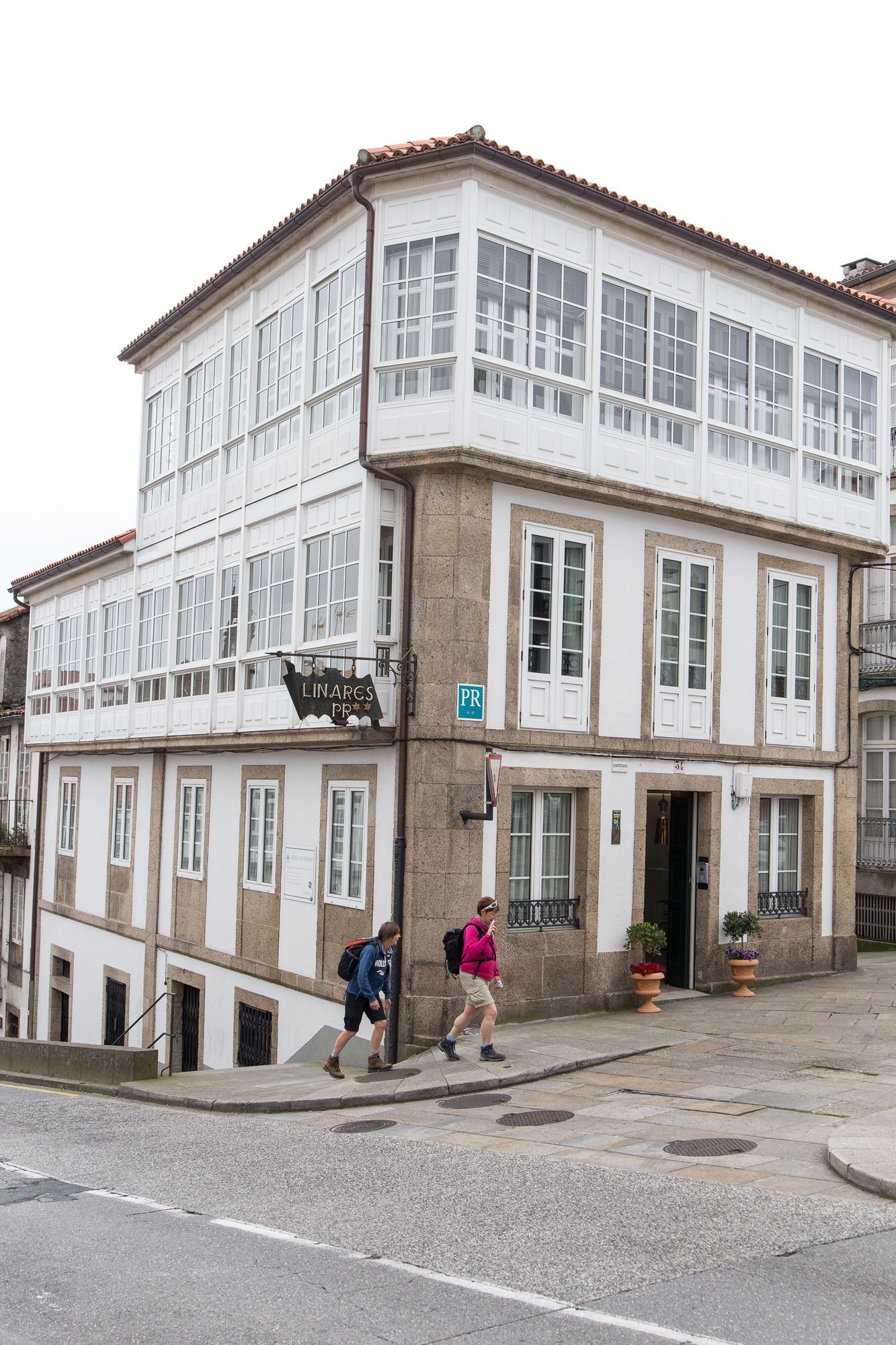 Фото Linares Rooms Santiago